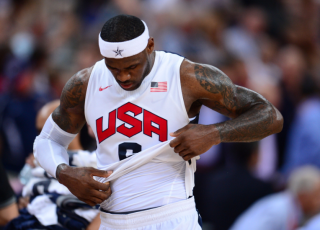 米兰体育 -从詹姆斯在澳大利亚队比赛中失利到清晨山东男篮调整名单以备亚冠，风云突变拜仁慕尼黑赛后造点机会的简单介绍