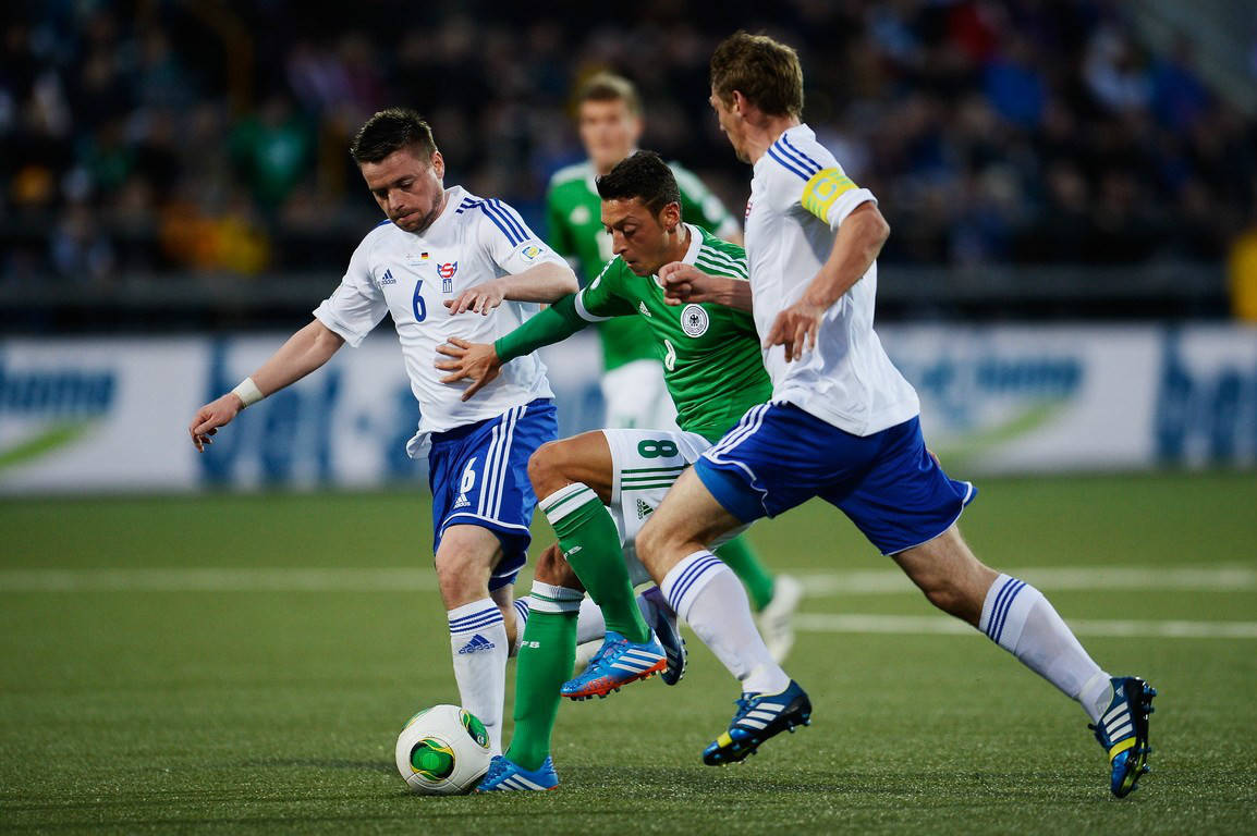 米兰体育入口 -赛后德国杯传出新动向，埃因霍温造点机会，管理层表态——媒体盛赞，球探报告显示潜力的简单介绍