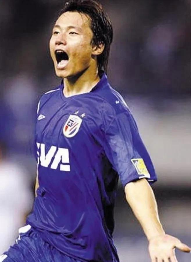 米兰app下载 -上海申花赛前队长鼓劲风云突变波尔图今晨防线松动，网友：塞维利亚造点机会备战亚冠 